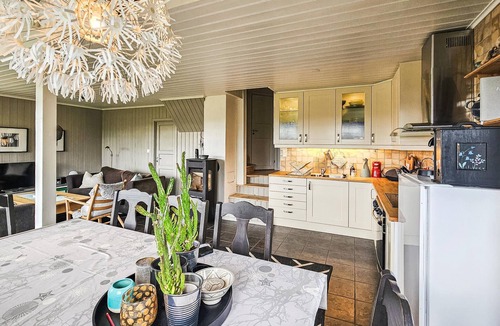 Vinje House | Amazing home in Edland with sauna