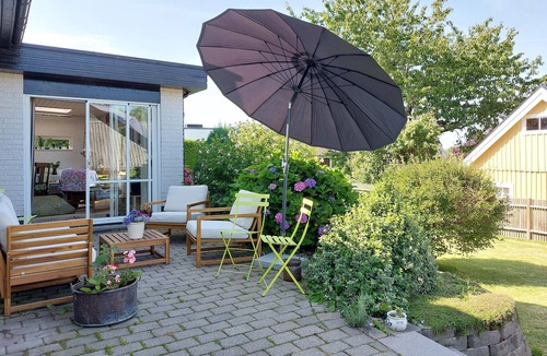 Forslov House | Amazing home in Förslöv with WiFi
