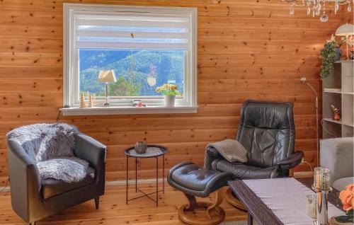 Flora House | Amazing Home In Florø With Wifi