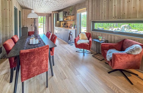 Gol Municipality House | Amazing home in Gol with house a mountain view