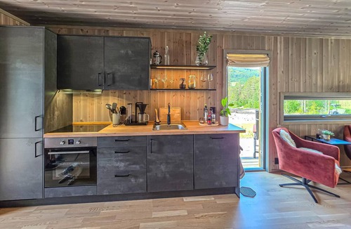 Gol Municipality House | Amazing home in Gol with house a mountain view