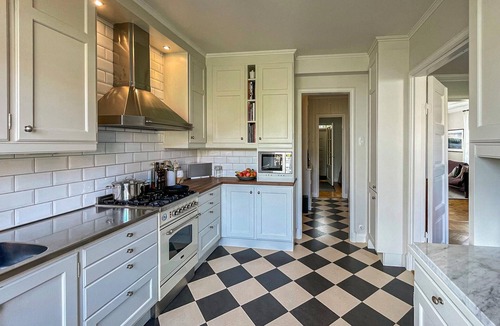 Gothenburg House | Amazing home in Göteborg with WiFi