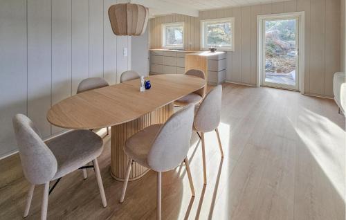 Gressvik House | Amazing Home In Gressvik With Wifi