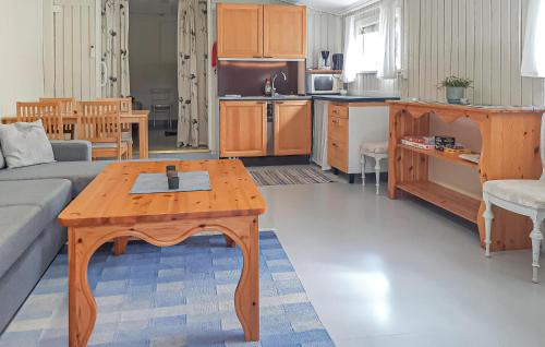 Navragol Apartment | Amazing Home In Holmsjö