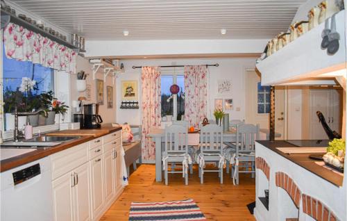 Holmsjo House | Amazing Home In Holmsjö