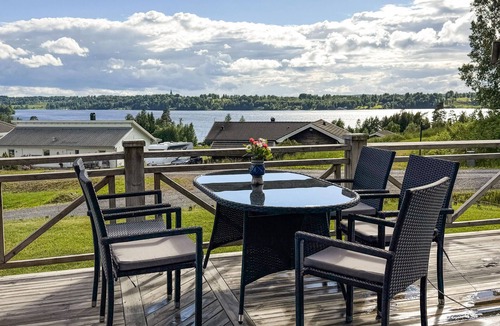 Kil House | Amazing home in Kil with lake view