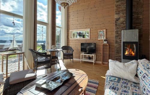 Kil House | Amazing Home In Kil With Lake View