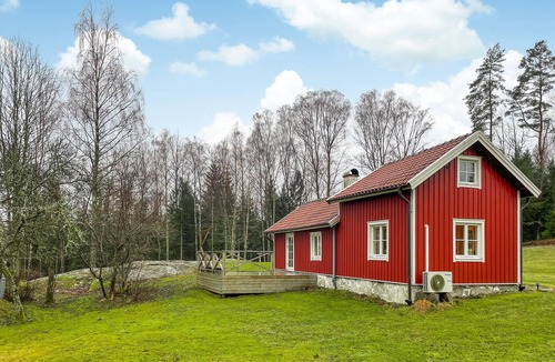 Kinnahult House | Amazing home in Kinnahult with WiFi