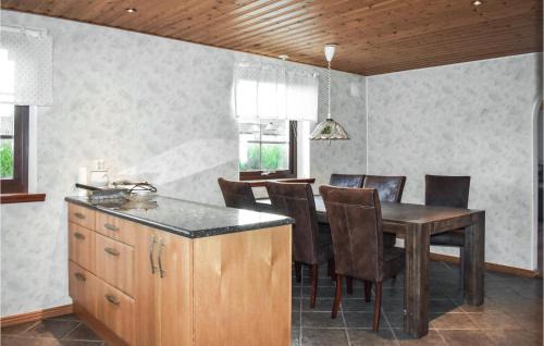 Klagstorp House | Amazing Home In Klagstorp With Wifi