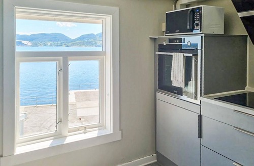 Kristiansund House | Amazing home in Kristiansund with house sea view