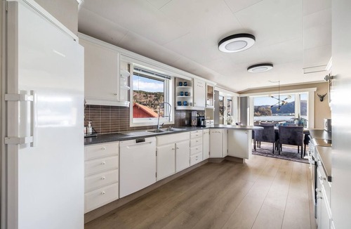 Lyngdal House | Amazing home in Lyngdal
