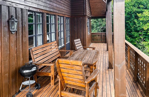 Midsund House | Amazing home in Midsund with WiFi