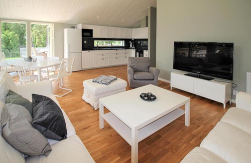 Munka-Ljungby House | Amazing Home In Munka Ljungby With Wifi