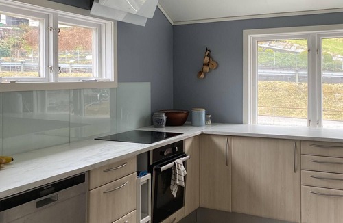 Norheimsund House | Amazing home in Norheimsund with house sea view