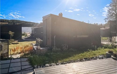 Nes Municipality House | Amazing Home In Oppaker With Lake View