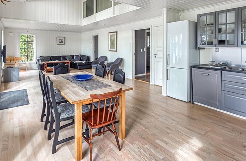 Marker House | Amazing home in ørje with WiFi