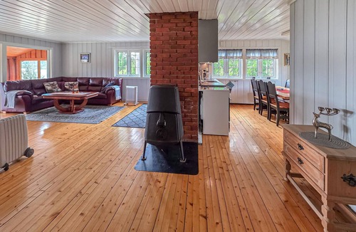 Marker House | Amazing home in ørje with house sea view