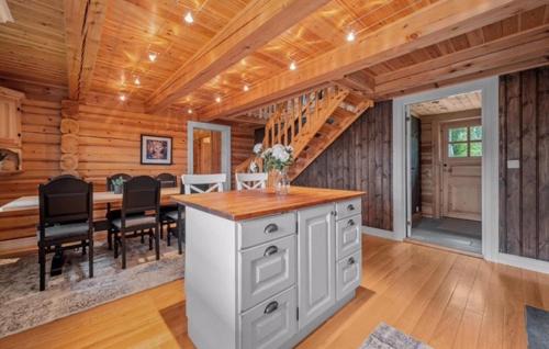 Os House | Amazing Home In Os I Østerdalen With Sauna