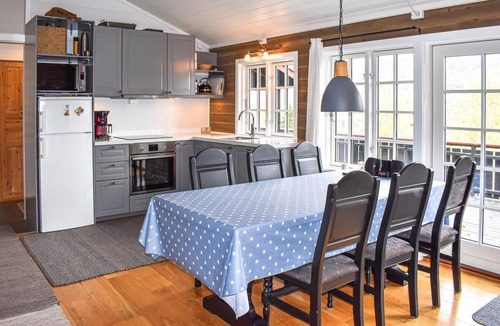 yer House | Amazing home in øyer with kitchen