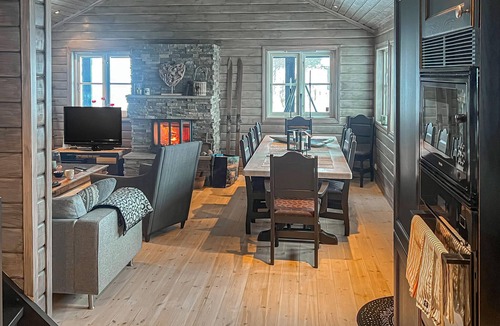 Valle House | Amazing home in Rysstad with WiFi