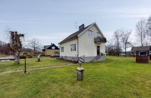 Brana House | Amazing home in Strömsnäsbruk with WiFi