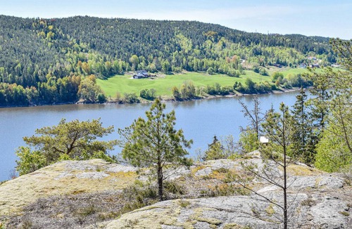 Skiptvet Municipality House | Amazing home in Sarpsborg with lake view