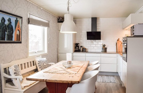 Skanevik House | Amazing home in Skånevik with WiFi