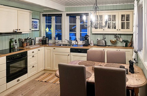 Somna House | Amazing home in Sømna with WiFi