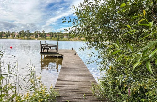 Stallarholmen House | Amazing Home In Stallarholmen With Lake View