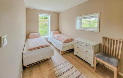 Selbjorn House | Amazing Home In Stolmen With Wifi