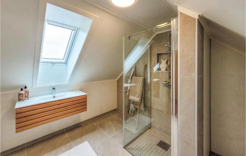 Selbjorn House | Amazing Home In Stolmen With Wifi