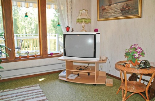 Svanesund House | Amazing home in Svanesund with kitchen