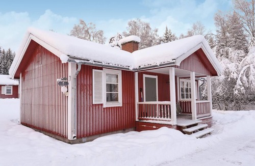 Syssleback House | Amazing home in Sysslebäck with kitchen