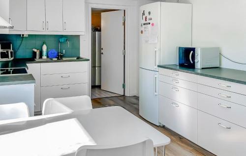 Tomelilla House | Amazing Home In Tomelilla With Wifi