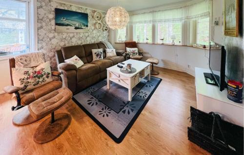 Sotenas House | Amazing Home In Uddevalla With Wifi