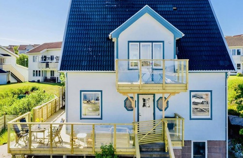 Kungshamn House | Amazing home in Väjern with 4 Bedrooms and WiFi