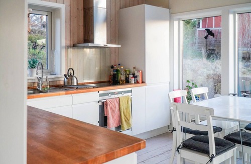 Vato House | Amazing home in Väto with sauna