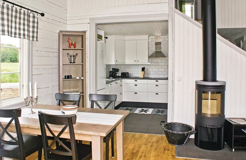 Vetlanda House | Amazing home in Vetlanda with WiFi