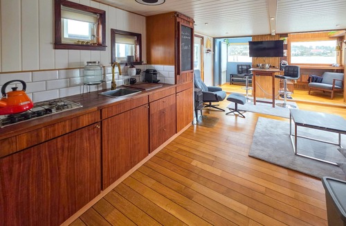 Lervik Boat Rental | Amazing ship in Manstad with house sea view