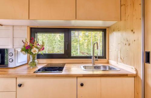 Ammeberg House | Ammebergs Blommor by Tiny Away