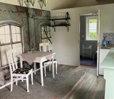Farjestaden Bed & Breakfast | Ankiborg Bed and Breakfast