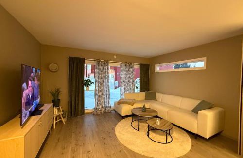 Tromsdalen Apartment | Apartment 3 minutes from cablecar