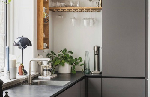 Bislett Apartment | Apartment Among Gardens and Historic Charm