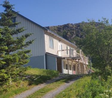 Flakstad Apartment | Apartment at Lofoten. Mølnarodden.