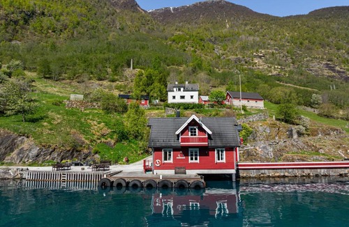 Vik Apartment | Apartment Fagerdalsnipi by Interhome