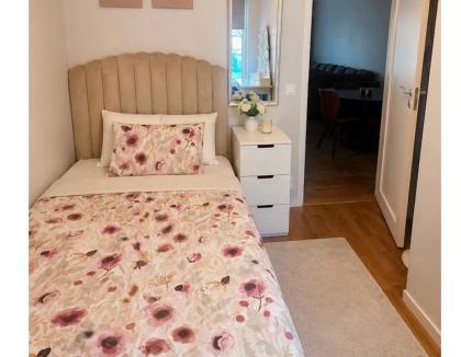 Vaster Apartment | Apartment in Hyllie Emporia, free parking
