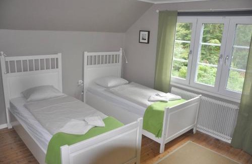 Stenbrohult Apartment | Apartment Linn Hotel Guest House Bjrkelund
