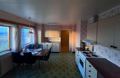Vard Bed & Breakfast | Apartment Overlooking the Bird Island - Hornøya