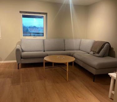 Karmoy Apartment | Apartment right by Karmsund