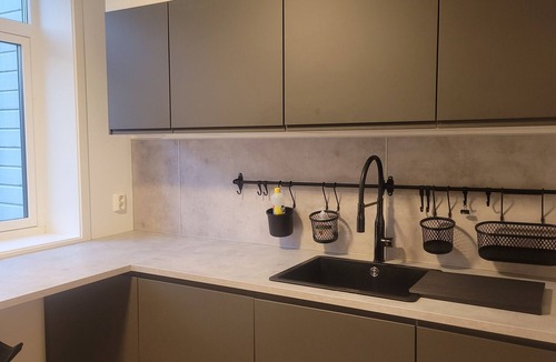 Laksevag Apartment | Apartment with sea and mountain view